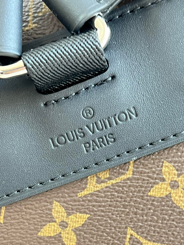 [FREE SHIPPING] LOUIS VUITTON CHRISTOPHER BACKPACK