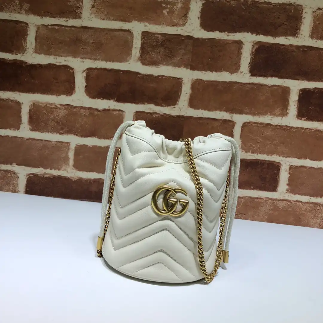 Firstbag Ru GUCCI GG Marmont mini bucket bag