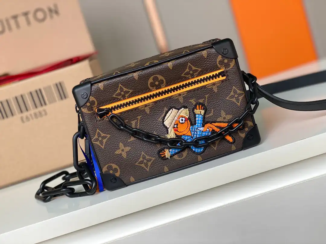 Frstbag ru LOUIS VUITTON SOFT TRUNK