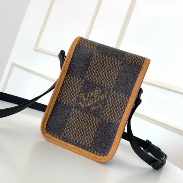 Frstbag ru LOUIS VUITTON NANO AMAZONE MESSENGER