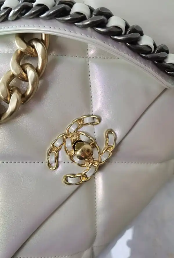 CHANEL 19 LARGE FLAP BAG