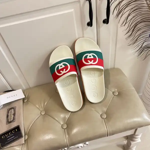 Frstbag ru GUCCI Interlocking G slide sandal