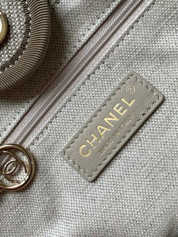 CHANEL SHOPPING BAG