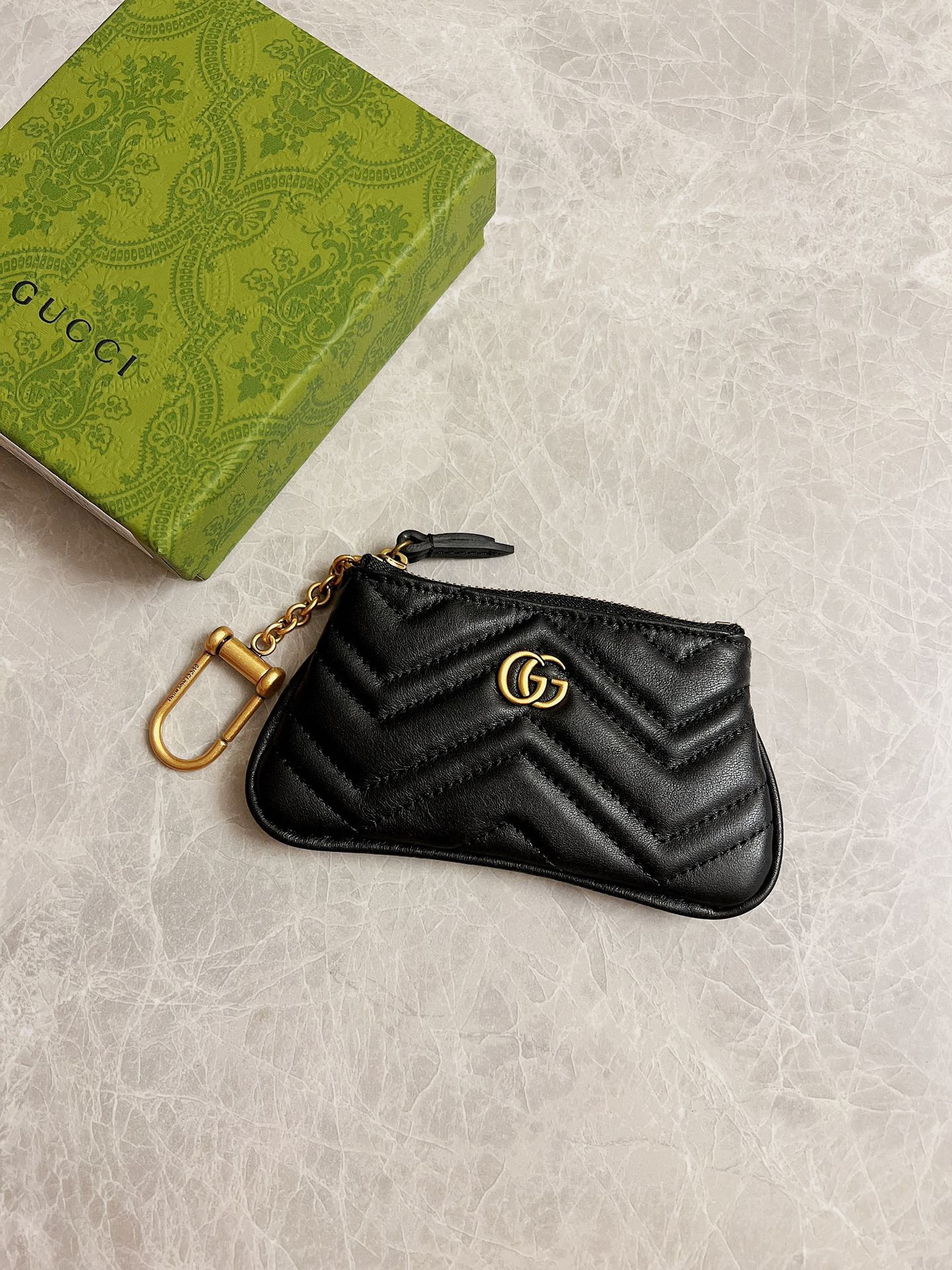 HOT SALE Gucci GG Marmont matelassé key case