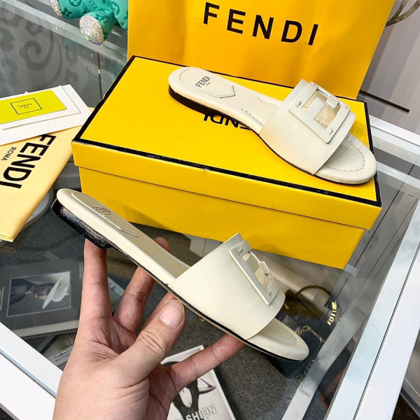 HOT SALE Fendi Signature