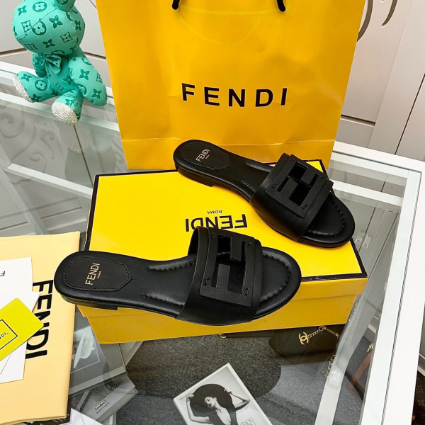 HOT SALE Fendi Signature