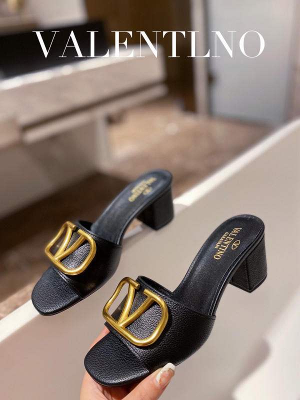 VALENTINO VLOGO SIGNATURE SLIDE SANDAL