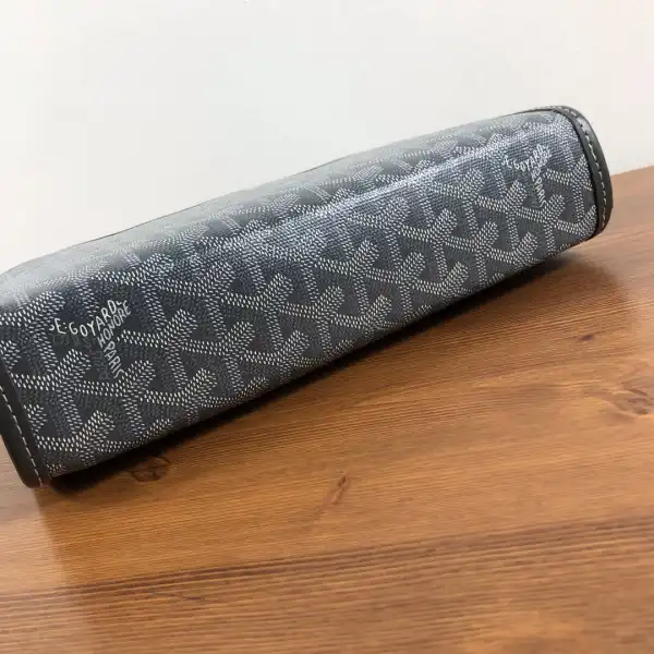 GOYARD TOILETRY BAG