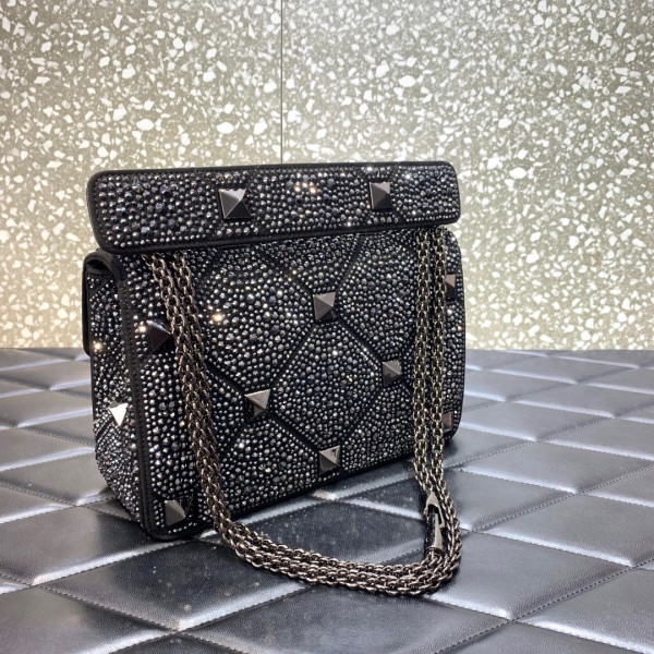 HOT SALE VALENTINO MEDIUM ROMAN STUD THE SHOULDER BAG WITH CHAIN