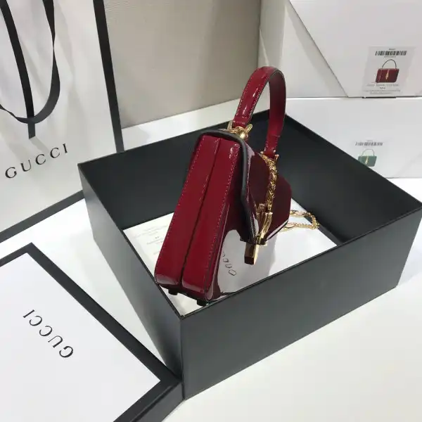 Yupoo bagsoffer GUCCI Sylvie 1969 patent leather mini top handle bag