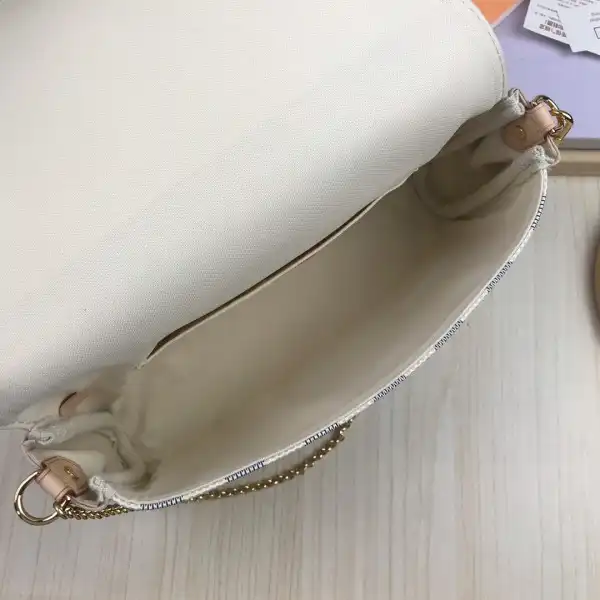 Aaa replica bags Louis Vuitton Favorite MM