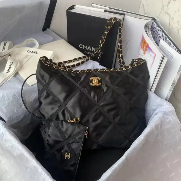 CHANEL TOTE BAG