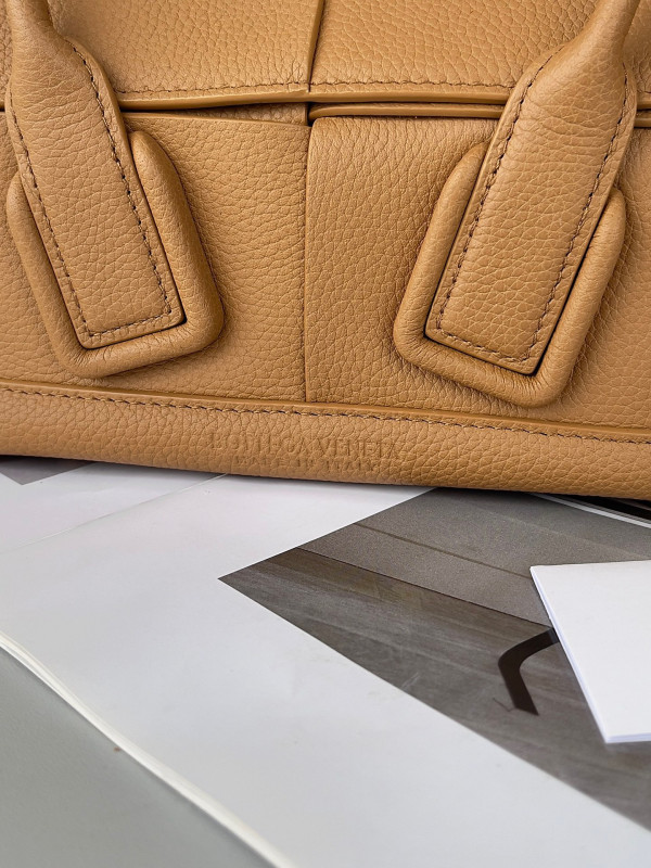 BOTTEGA VENETA MINI ARCO