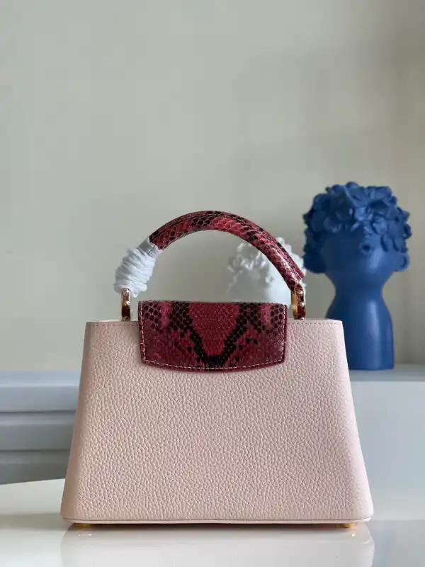 Rep LOUIS VUITTON CAPUCINES BB