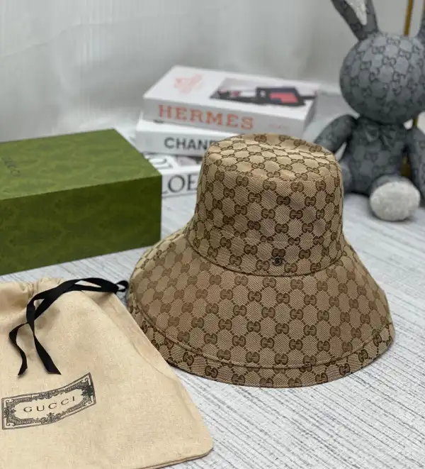 GUCCI GG canvas wide brim hat