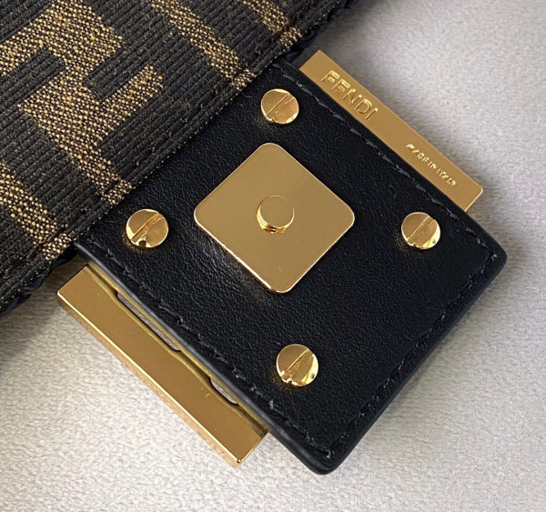 HOT SALE FENDI BAGUETTE