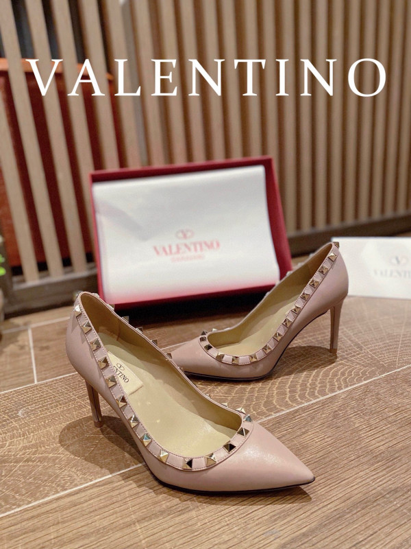 HOT SALE VALENTINO ROCKSTUD HIGH HEELS