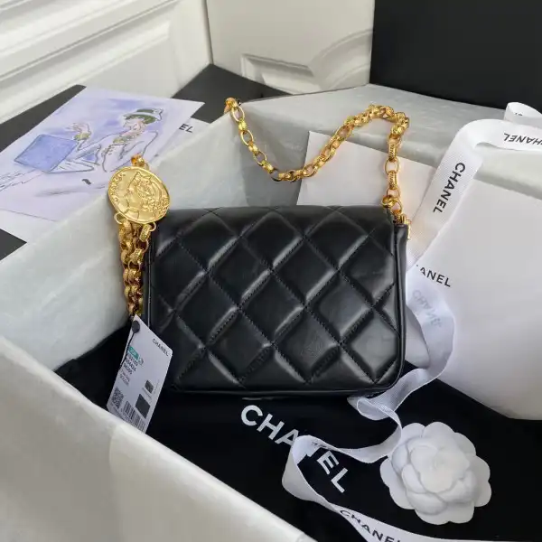 CHANEL SMALL FLAP BAG