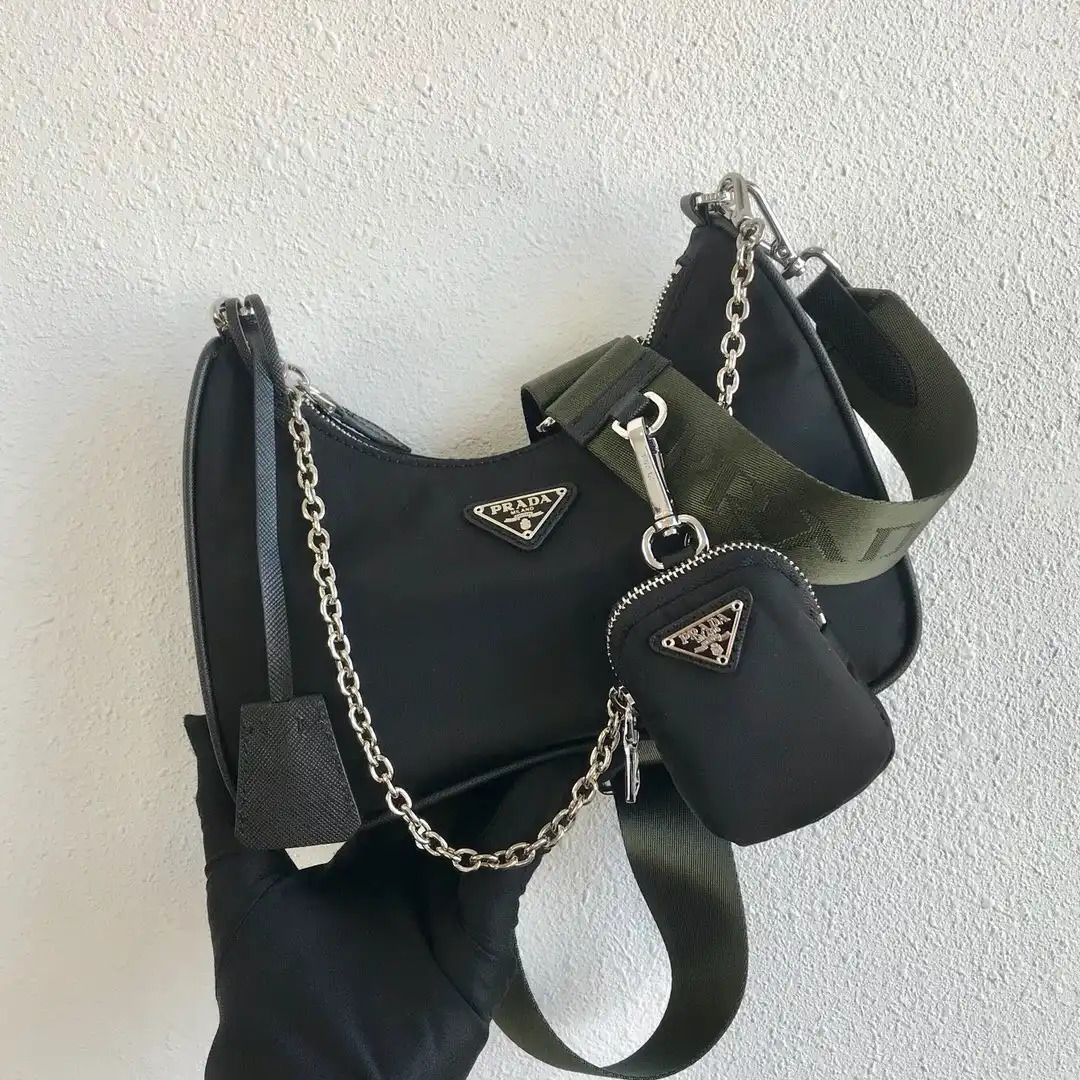 Firstbag Ru PRADA NYLON HOBO BAG