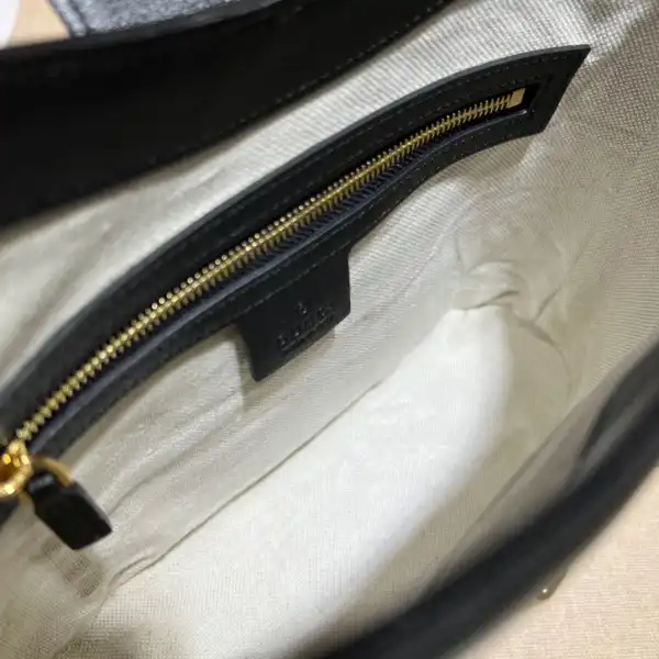 GUCCI Small GG shoulder bag