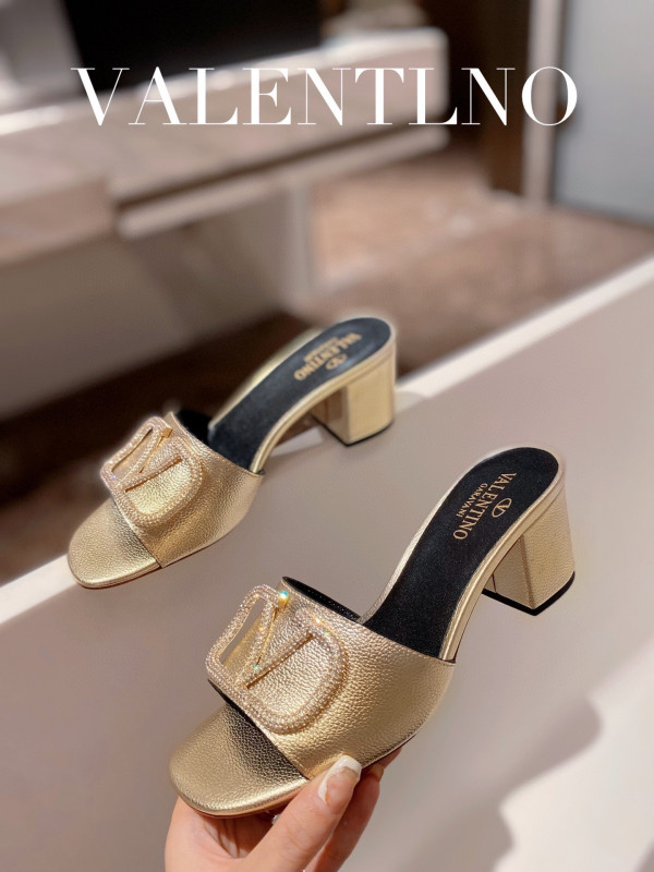 HOT SALE VALENTINO VLOGO SIGNATURE SLIDE SANDAL