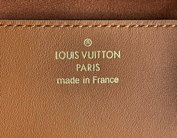 HOT SALE LOUIS VUITTON TWIST PM