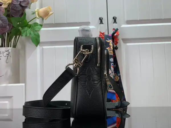 Cheap LOUIS VUITTON MESSEANGER BAG