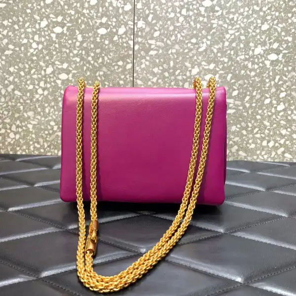 VALENTINO ONE STUD BAG WITH CHAIN