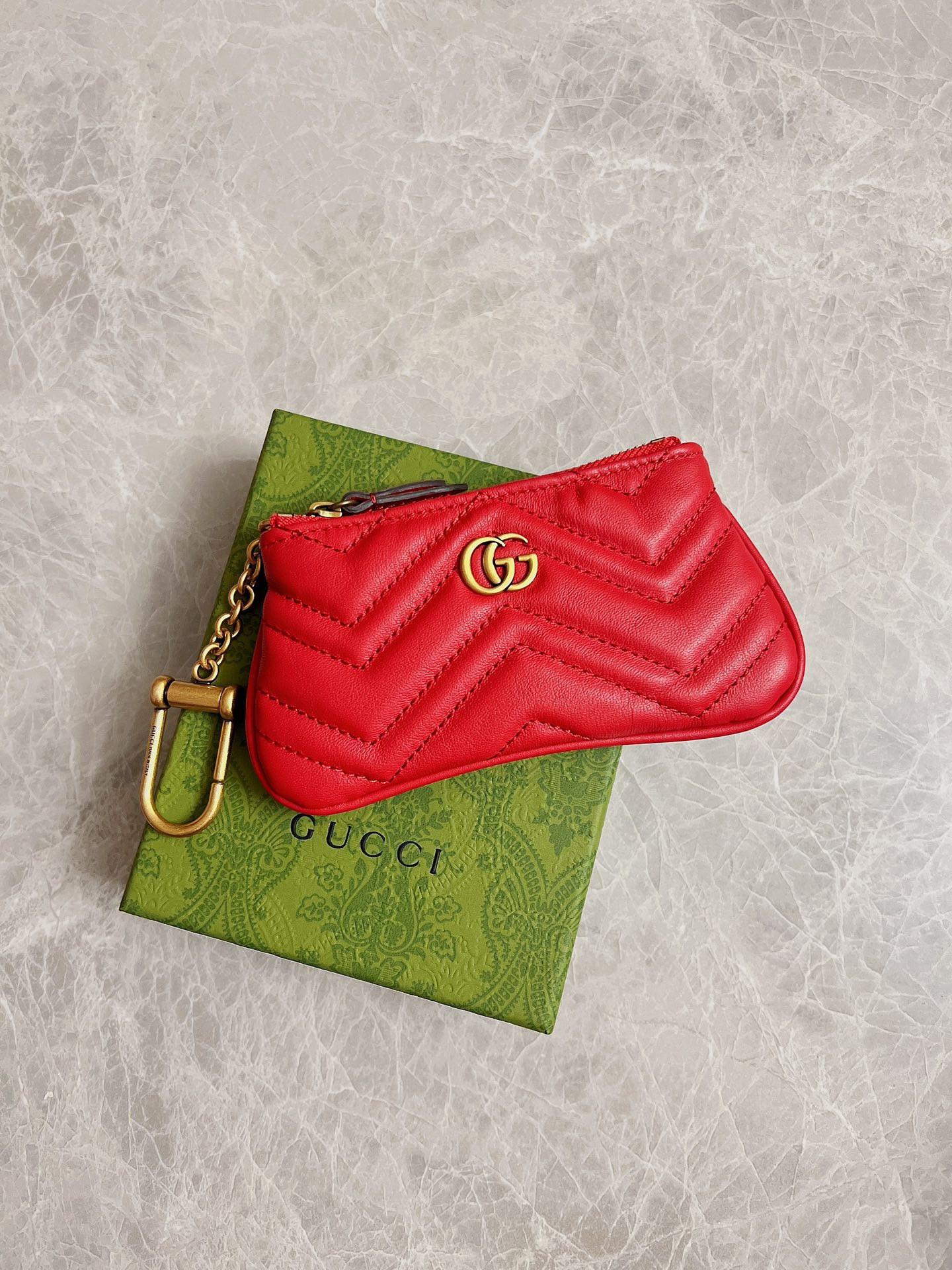 HOT SALE Gucci GG Marmont matelassé key case