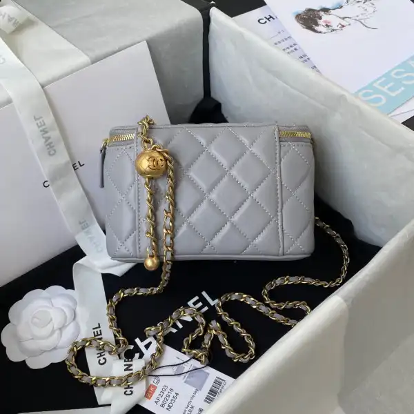 CHANEL CHANELUTCH WITH CHAIN