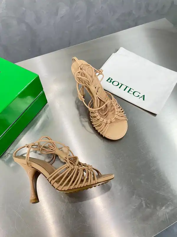 BOTTEGA VENETA Dot