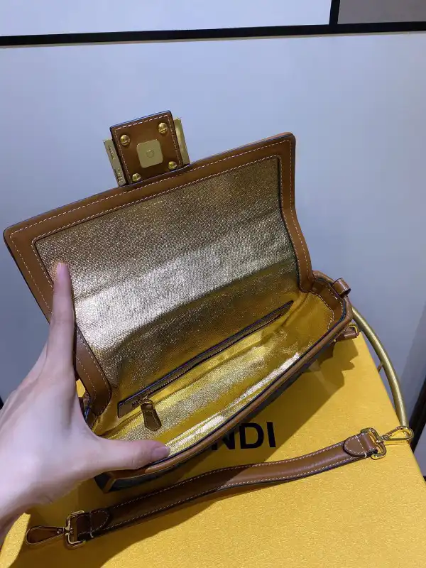 Bagsoffer FENDI BAGUETTE