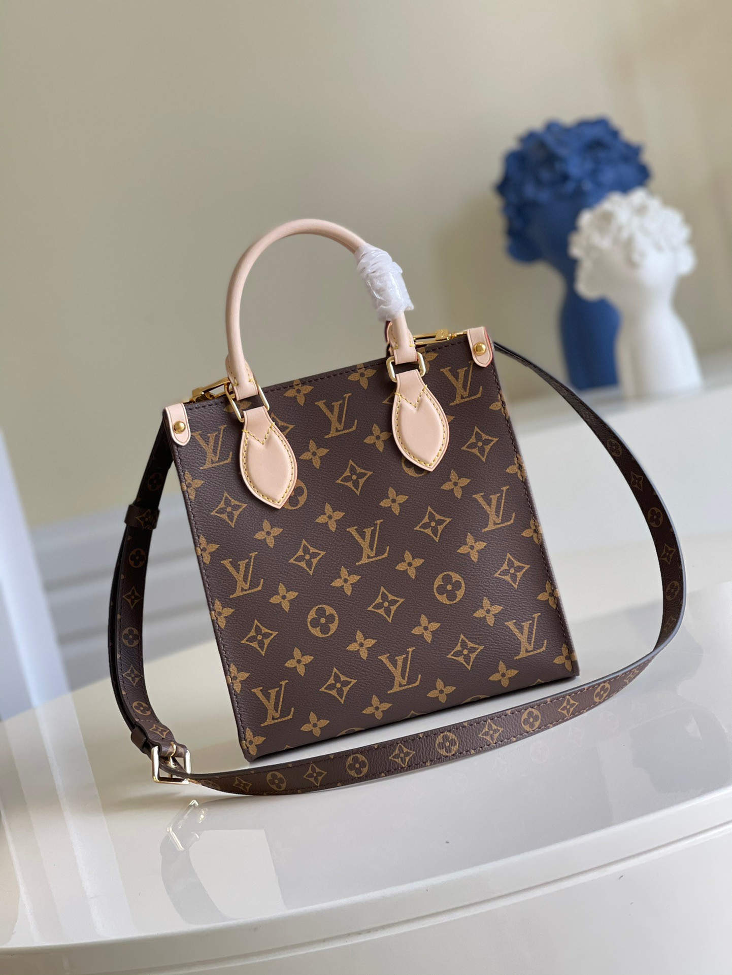 LOUIS VUITTON PETIT SAC PLAT