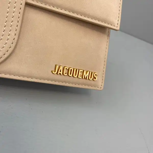 JACQUEMUS Le grand Bambino