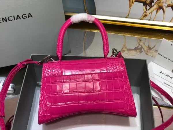 First bag ru BALENCIAGA HOURGLASS