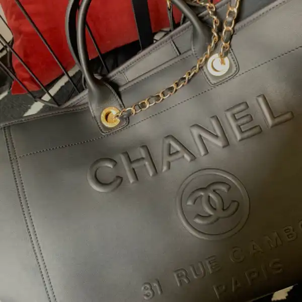 CHANEL LARGE TOTE