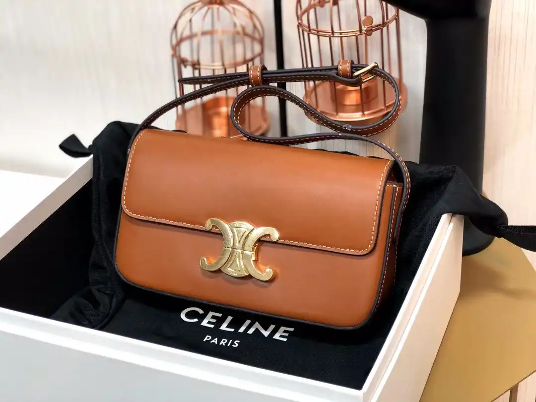 CELIN* TRIOMPHE SHOULDER BAG