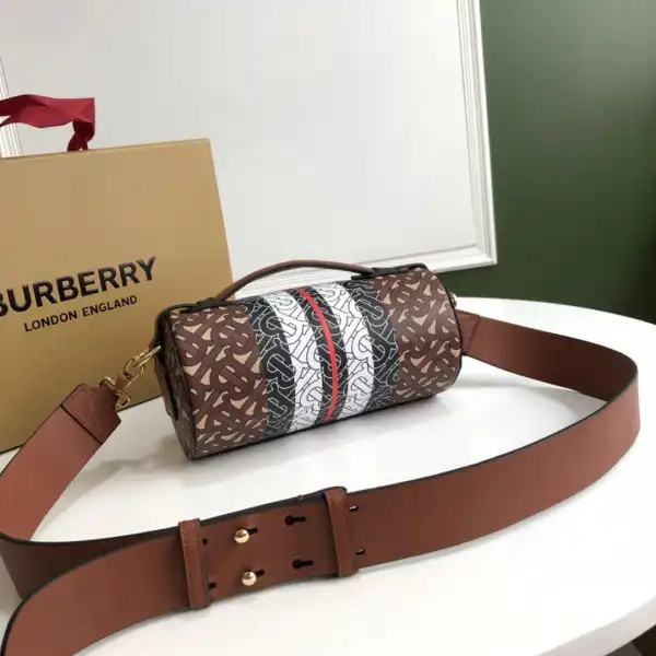 BURBERRY BARREL BAG