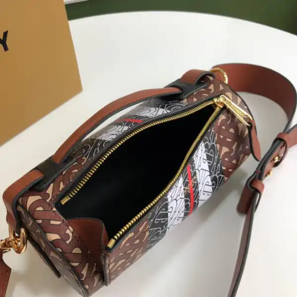 BURBERRY BARREL BAG