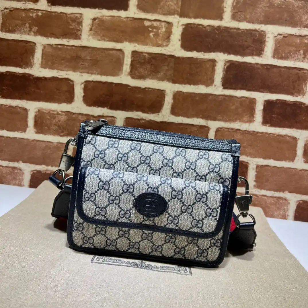 First bag ru Gucci Messenger bag with Interlocking G