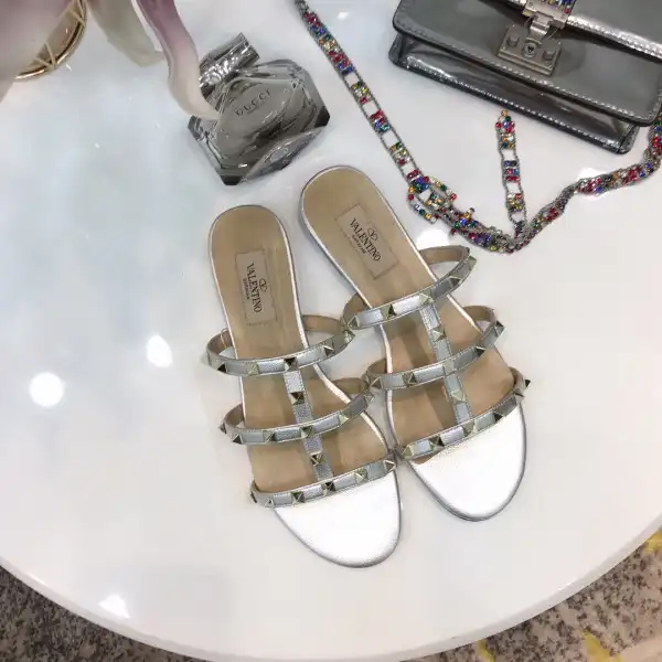 VALENTINO ROCKSTUD CALFSKIN LEATHER SLIDE SANDAL