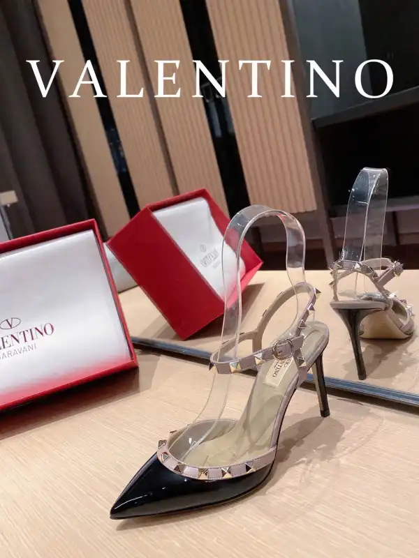 Yupoo bagsoffer VALENTINO ROCKSTUD SANDAL