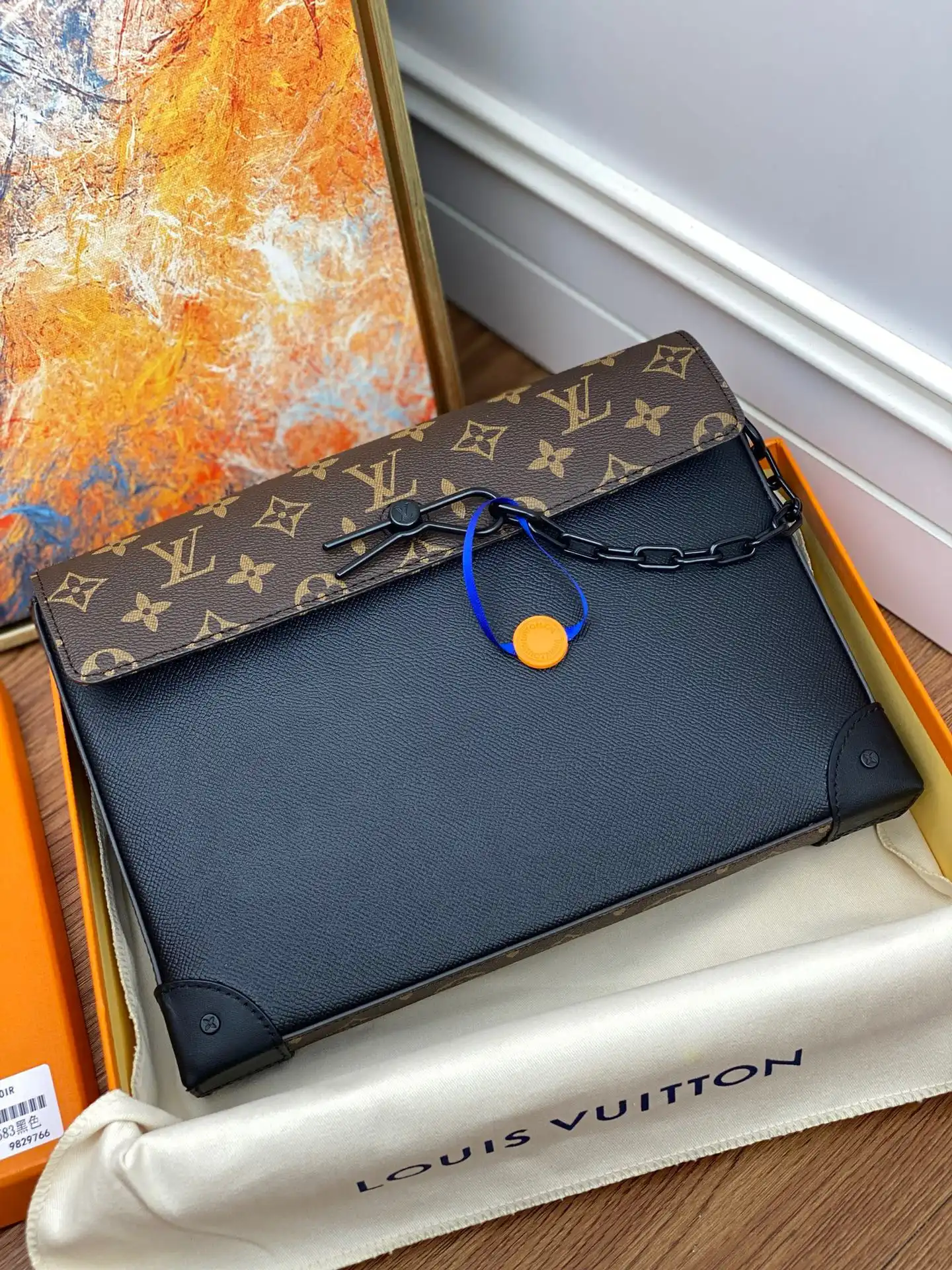 LOUIS VUITTON POCHETTE VOYAGE STEAMER