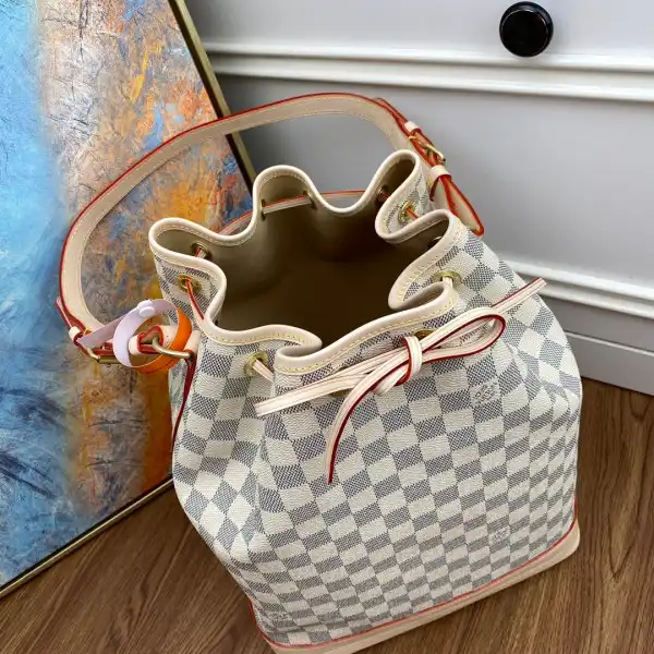 Frstbag ru LOUIS VUITTON NOÉ