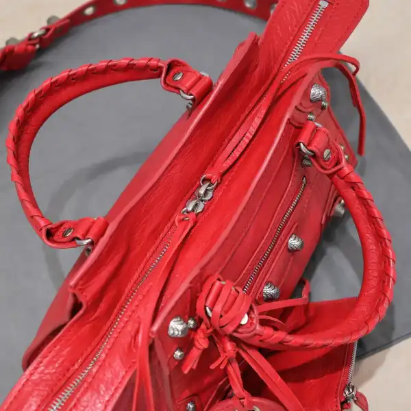 BALENCIAGA NEO CAGOLE XS HANDBAG