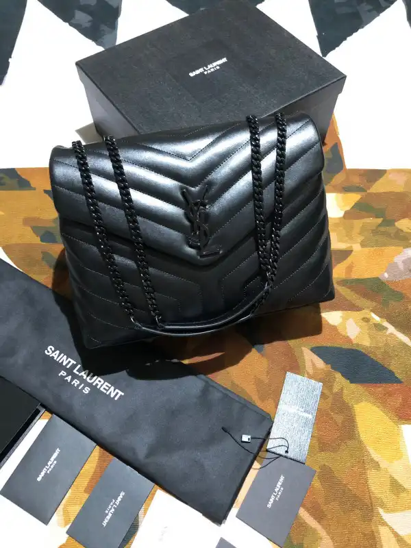 First bag ru YSL LOULOU MEDIUM