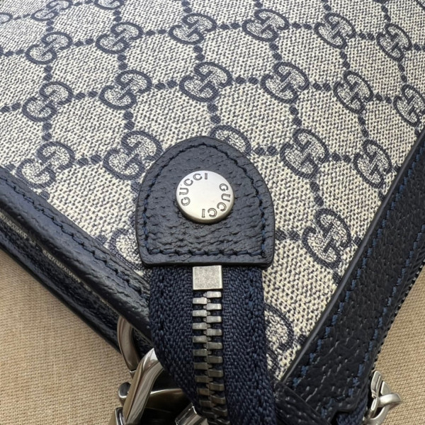 HOT SALE Gucci Messenger bag with Interlocking G