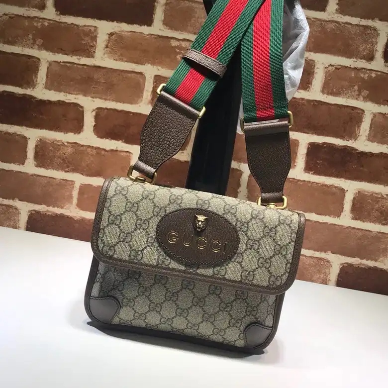 First bag ru Gucci GG mini Messenger Bag