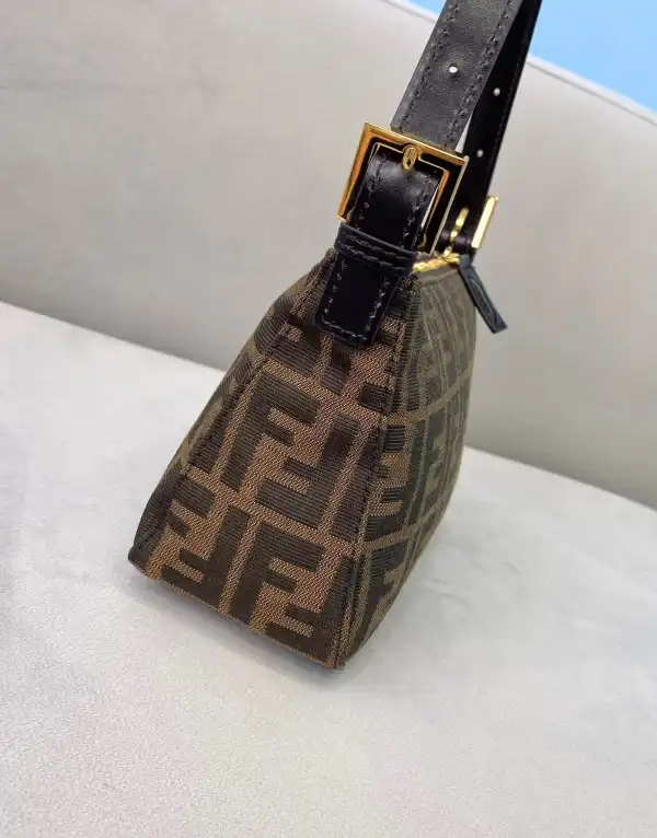 FENDI VINTAGE BAG