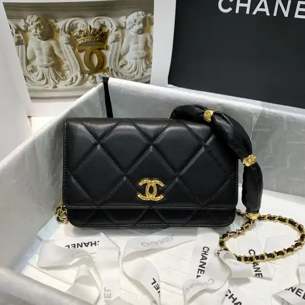 First bag ru CHANEL WALLET